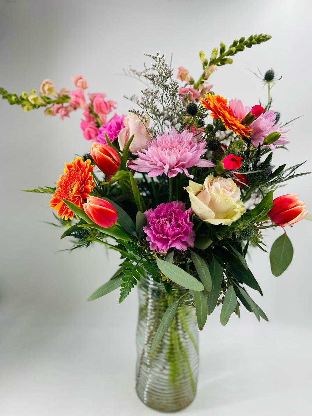 Mix Spring Bloom Spring Mix Bouquet: Radiant Blooms for Happiness